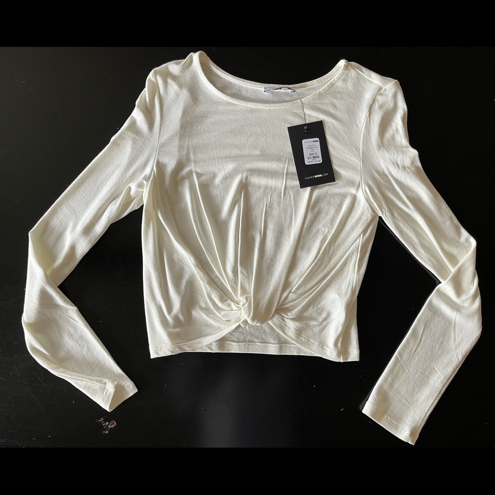 Fashionnova cropped longlseeve